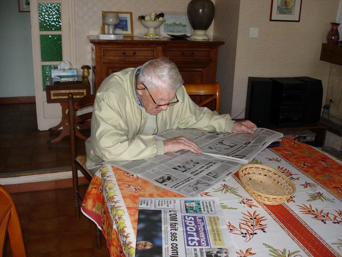r pepememe aix 005.JPG
